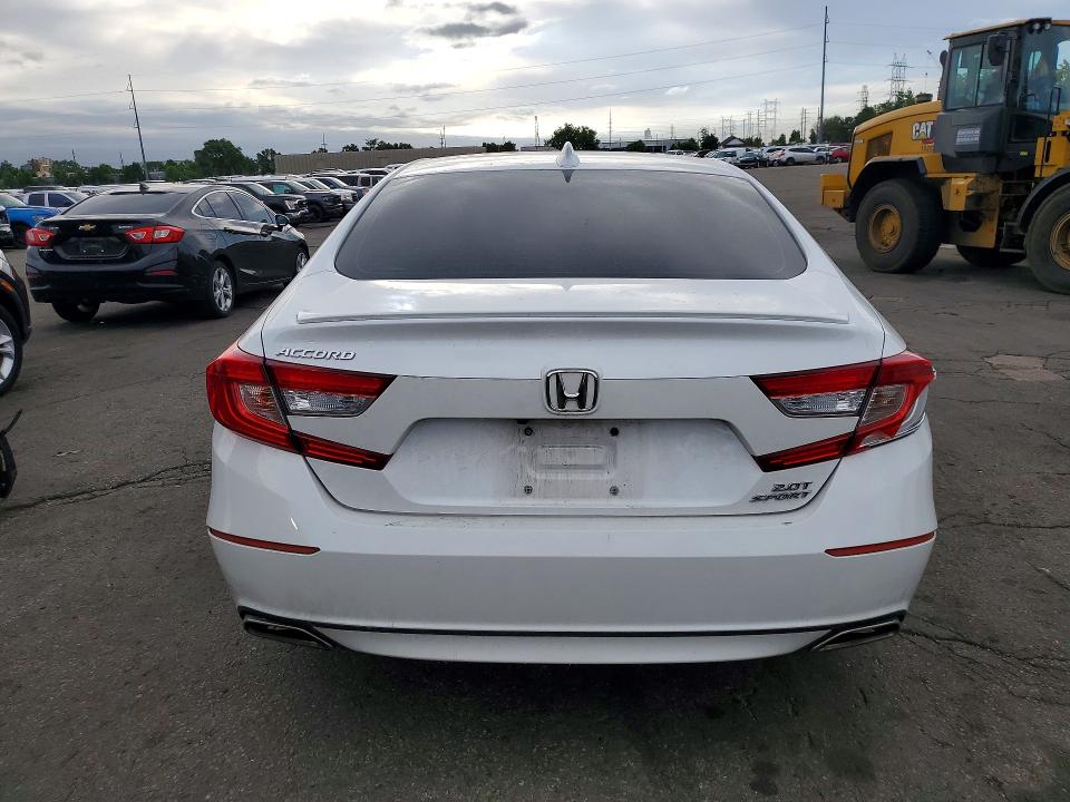 56273096 :رقم المزاد ، 1HGCV2F39JA050906 vin ، 2018 Honda Accord مزاد بيع