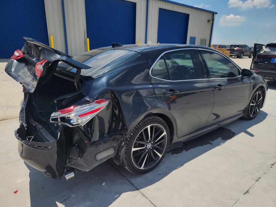Продаж на аукціоні авто 2018 Toyota Camry, vin: 4T1BZ1HKXJU014584, номер лоту: 55739796