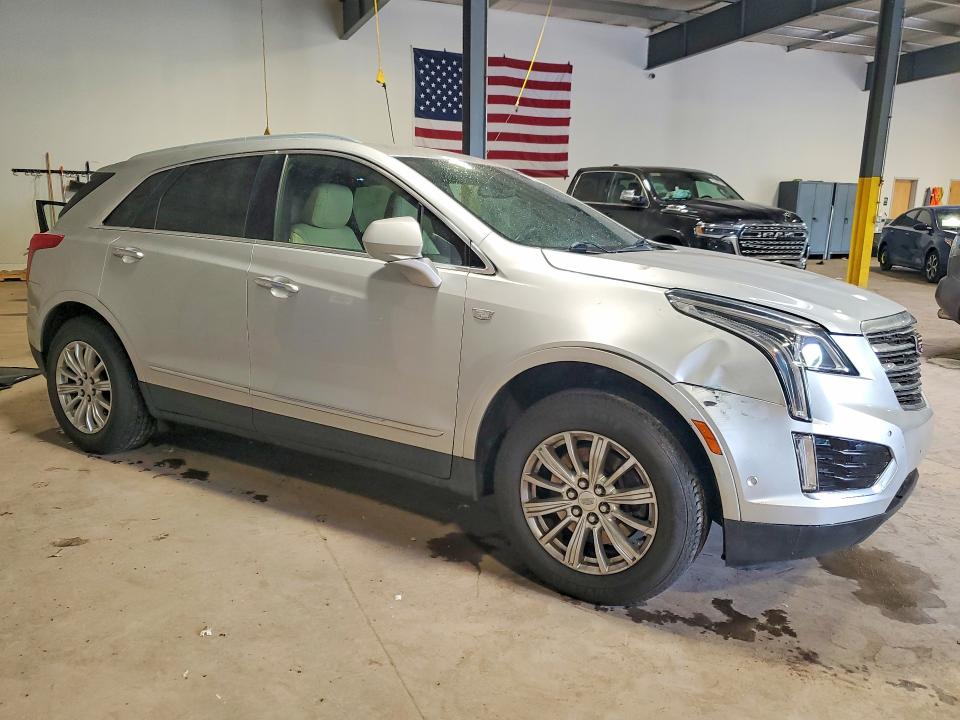 58100856 :رقم المزاد ، 1GYKNARS7HZ319563 vin ، 2017 Cadillac Xt5 مزاد بيع