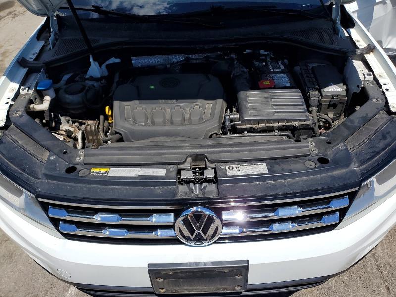 Продаж на аукціоні авто 2018 Volkswagen Tiguan, vin: 3VV0B7AX0JM103336, номер лоту: 57692746