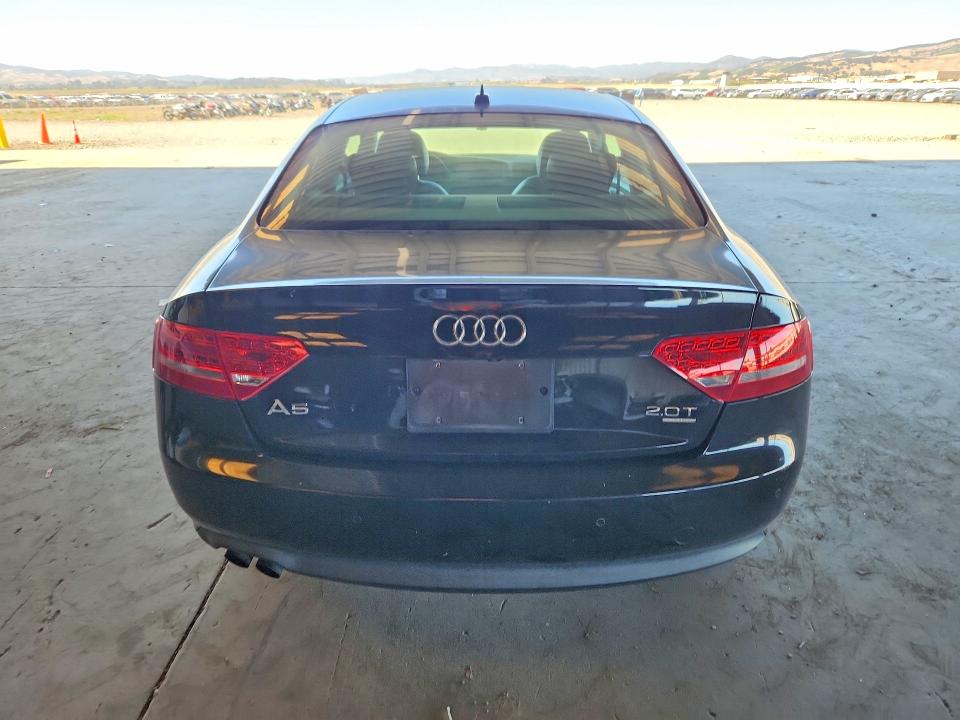 Продажа на аукционе авто 2011 Audi A5, vin: WAULFAFR9BA064734, номер лота: 56983486