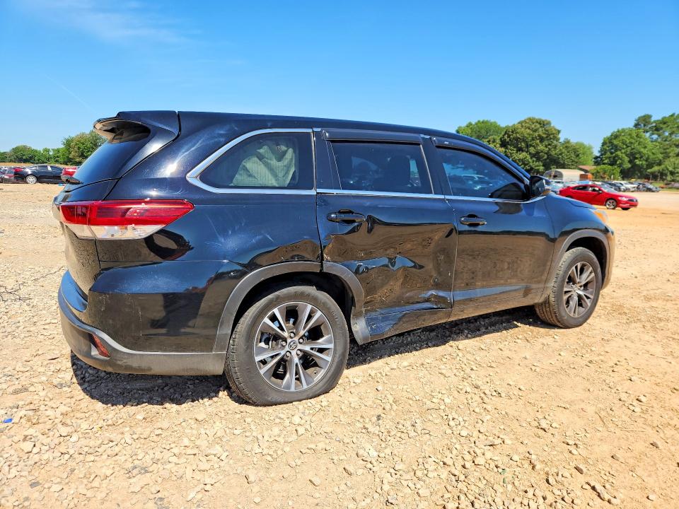 2018 Toyota Highlander მანქანა იყიდება აუქციონზე, vin: 5TDZZRFH9JS246316, აუქციონის ნომერი: 55942146