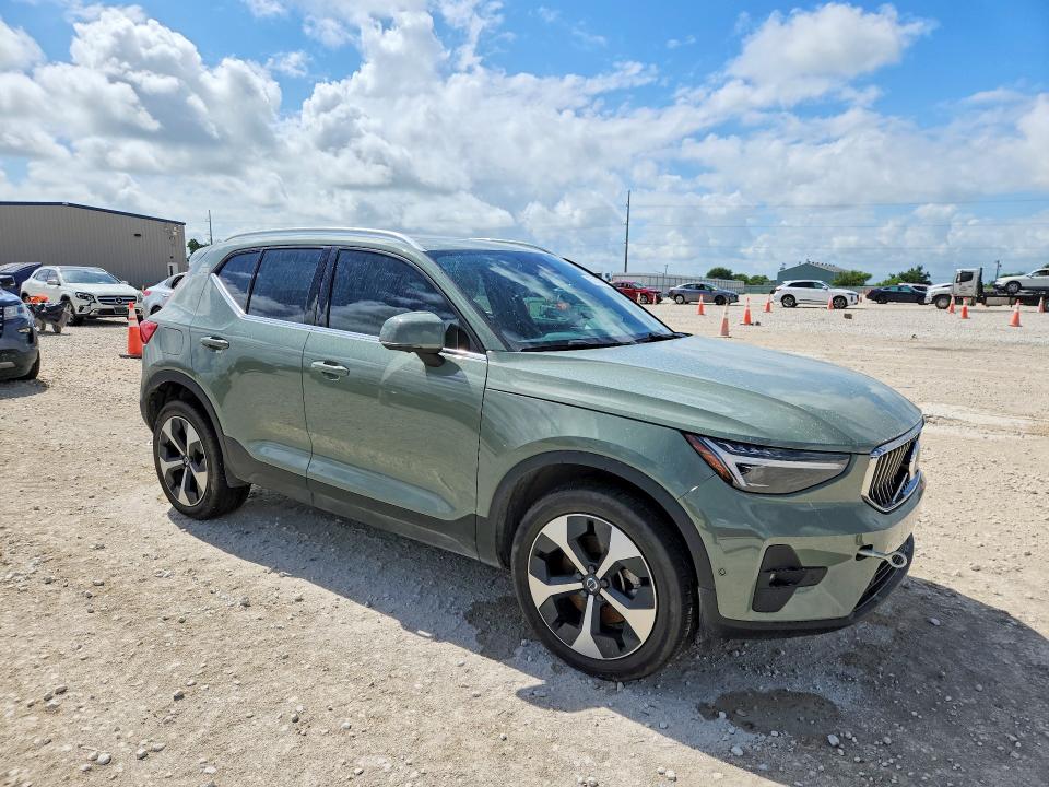 2025 Volvo Xc40 მანქანა იყიდება აუქციონზე, vin: YV4L12UE4S2461637, აუქციონის ნომერი: 57176396