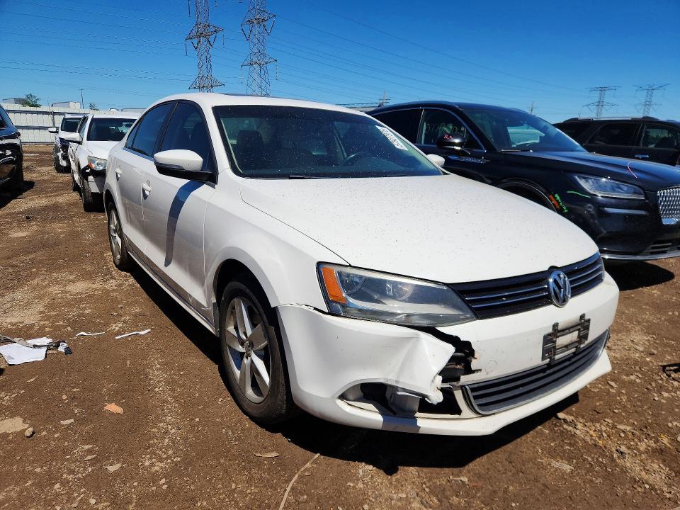 57927976 :رقم المزاد ، 3VWLL7AJ5DM381400 vin ، 2013 Volkswagen Jetta مزاد بيع