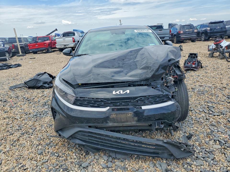 55583756 :رقم المزاد ، 3KPF24ADXRE725025 vin ، 2024 Kia Forte مزاد بيع
