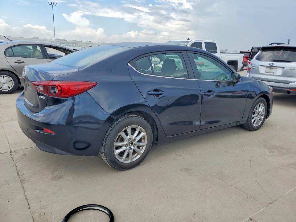 Продажа на аукционе авто 2018 Mazda 3, vin: 3MZBN1U71JM179376, номер лота: 55670956