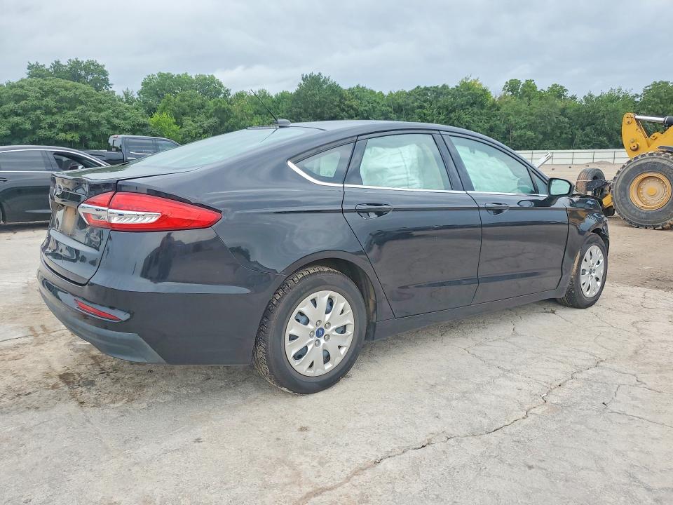 58468396 :رقم المزاد ، 3FA6P0G78KR283264 vin ، 2019 Ford Fusion مزاد بيع