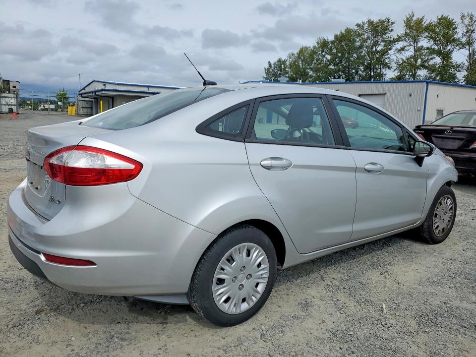 58590616 :رقم المزاد ، 3FADP4AJ9KM155051 vin ، 2019 Ford Fiesta مزاد بيع