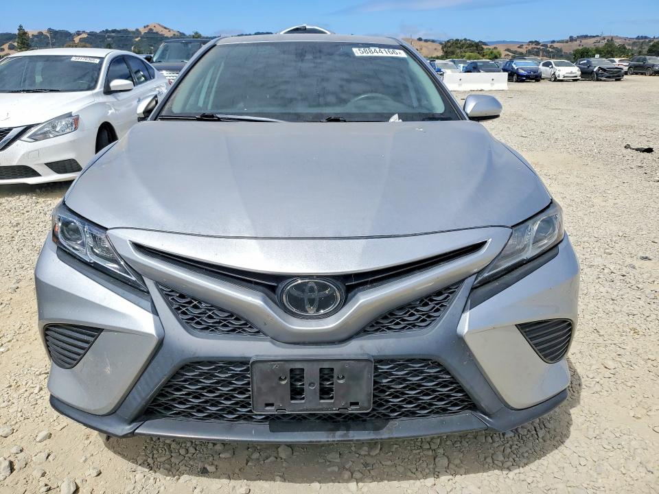 58844166 :رقم المزاد ، 4T1B11HK5KU844639 vin ، 2019 Toyota Camry مزاد بيع