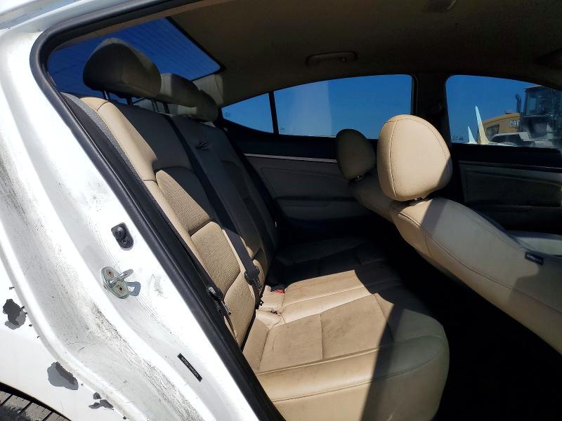 56148056 :رقم المزاد ، 5NPD84LF3HH070415 vin ، 2017 Hyundai Elantra مزاد بيع
