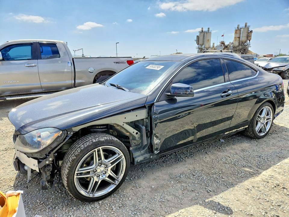 2013 Mercedes-benz C მანქანა იყიდება აუქციონზე, vin: WDDGJ4HB9DF980409, აუქციონის ნომერი: 58930296