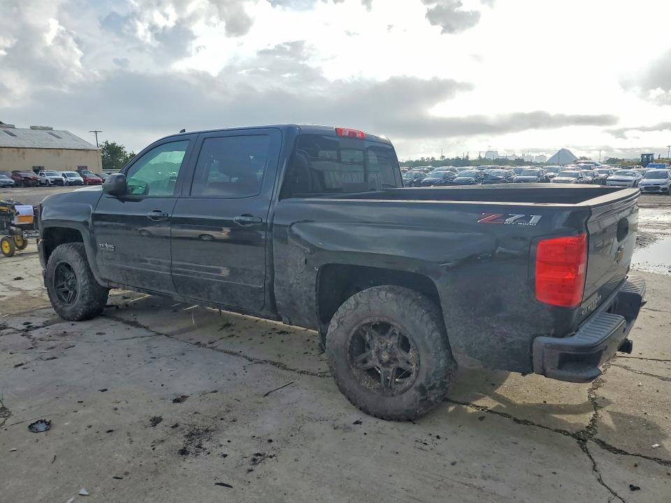 55691346 :رقم المزاد ، 3GCUKRECXJG217328 vin ، 2018 Chevrolet Silverado مزاد بيع