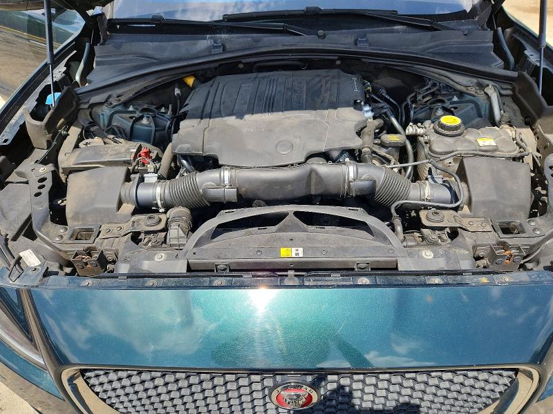 56033776 :رقم المزاد ، SADCJ2BV1HA883924 vin ، 2017 Jaguar F-pace مزاد بيع