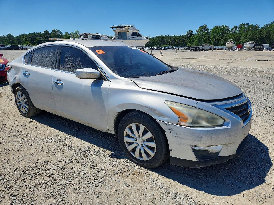 53724656 :رقم المزاد ، 1N4AL3AP5FC206601 vin ، 2015 Nissan Altima مزاد بيع