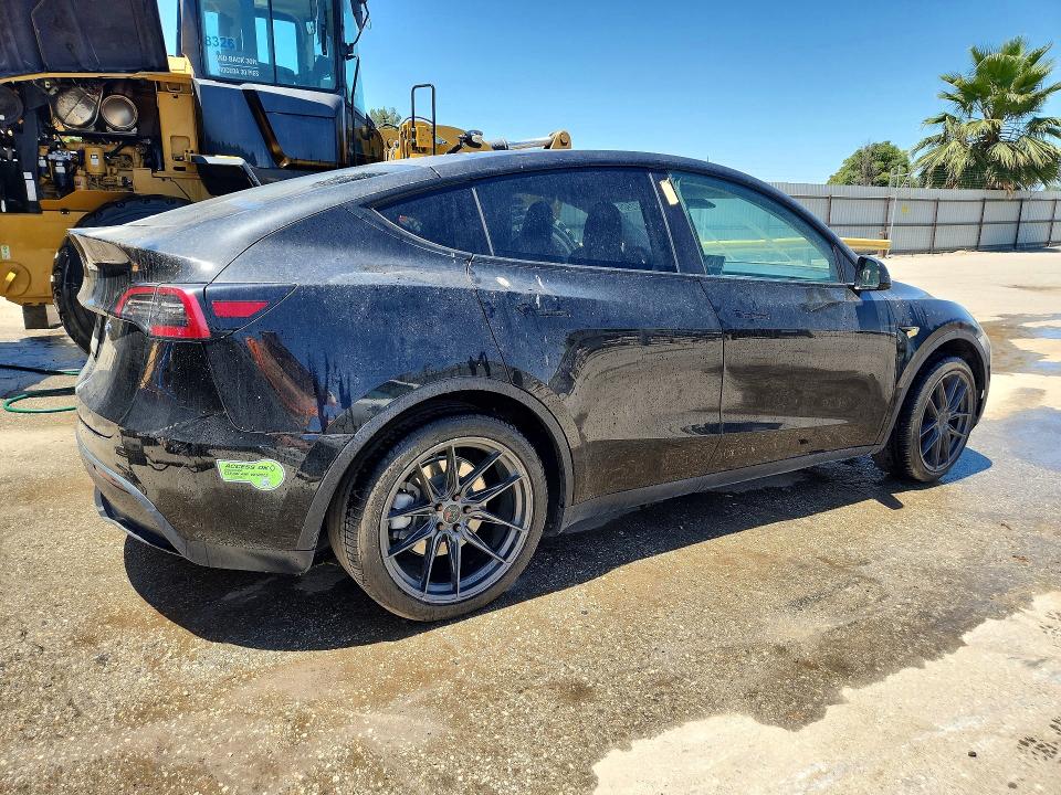 Продажа на аукционе авто 2021 Tesla Model Y, vin: 5YJYGDED9MF162993, номер лота: 56089426