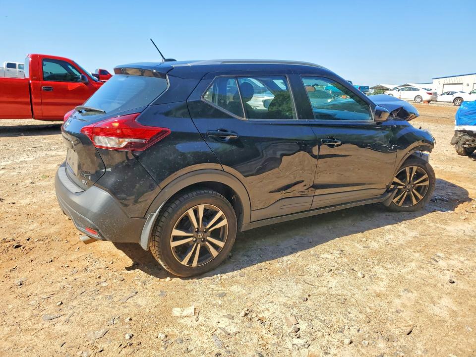 Aukcja sprzedaży 2018 Nissan Kicks, vin: 3N1CP5CUXJL523747, numer aukcji: 55907356
