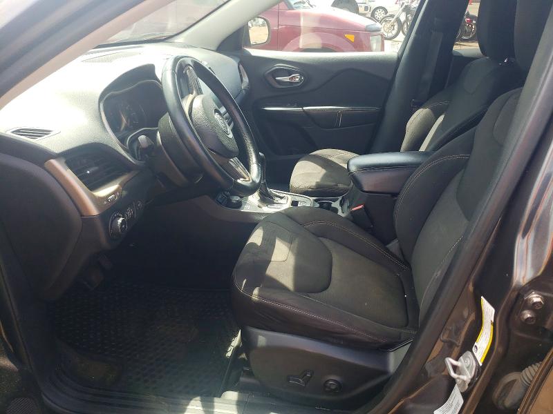 56289166 :رقم المزاد ، 1C4PJMCS2FW509741 vin ، 2015 Jeep Cherokee مزاد بيع