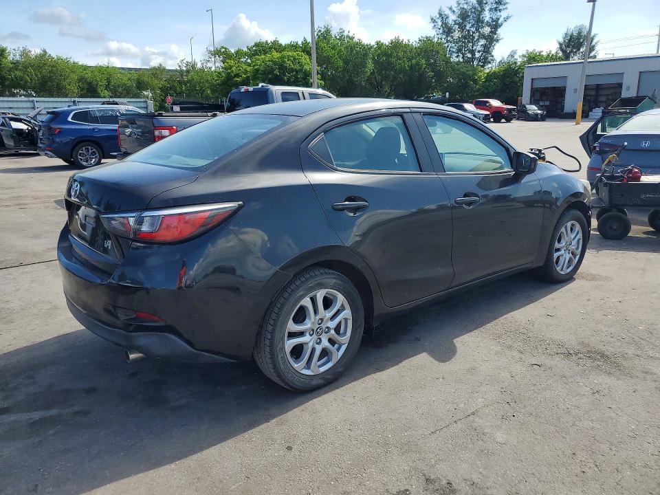 2017 Toyota Yaris Ia მანქანა იყიდება აუქციონზე, vin: 3MYDLBYVXHY164136, აუქციონის ნომერი: 59192306