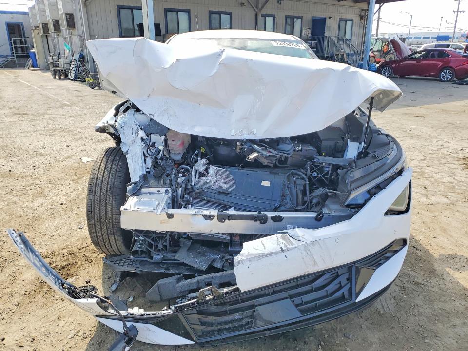 2025 Kia Ev6 მანქანა იყიდება აუქციონზე, vin: 5XYC34JA9SG012650, აუქციონის ნომერი: 55598286