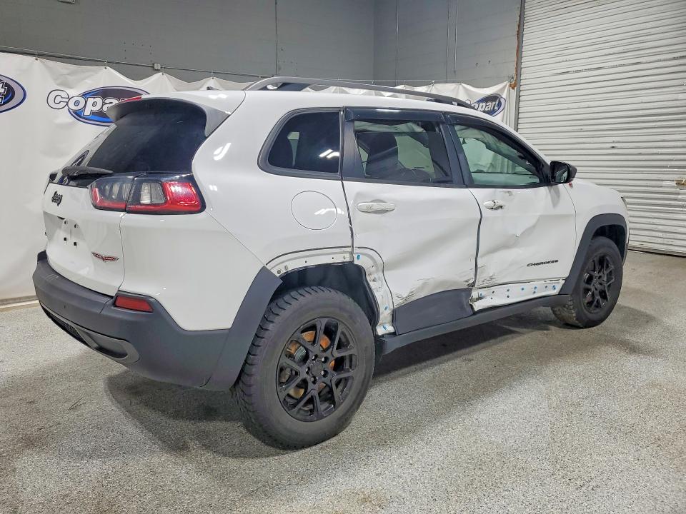 57592316 :رقم المزاد ، 1C4PJMBX0KD426926 vin ، 2019 Jeep Cherokee مزاد بيع