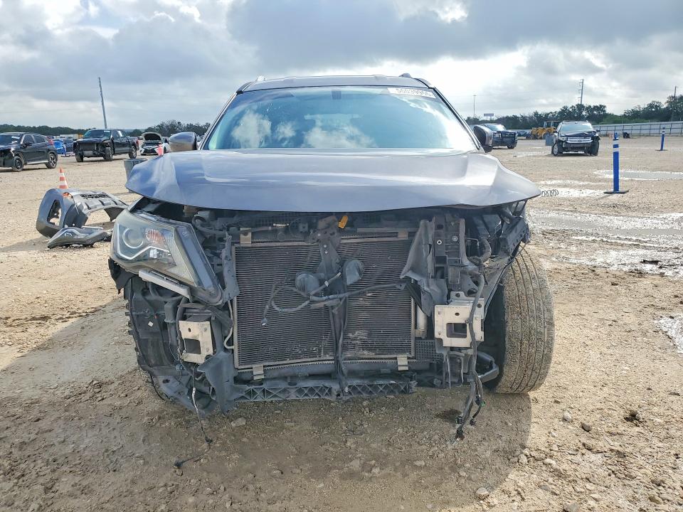 56039966 :رقم المزاد ، 5N1DR2MN9HC685842 vin ، 2017 Nissan Pathfinder مزاد بيع