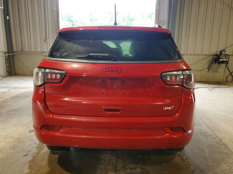 56391676 :رقم المزاد ، 3C4NJDCB6NT185589 vin ، 2022 Jeep Compass مزاد بيع