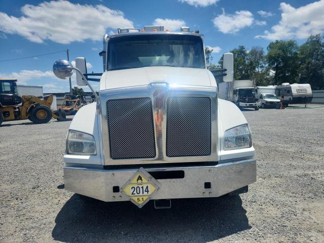 56251376 :رقم المزاد ، 1NKZX40X2HJ149392 vin ، 2017 Kenworth Construction مزاد بيع