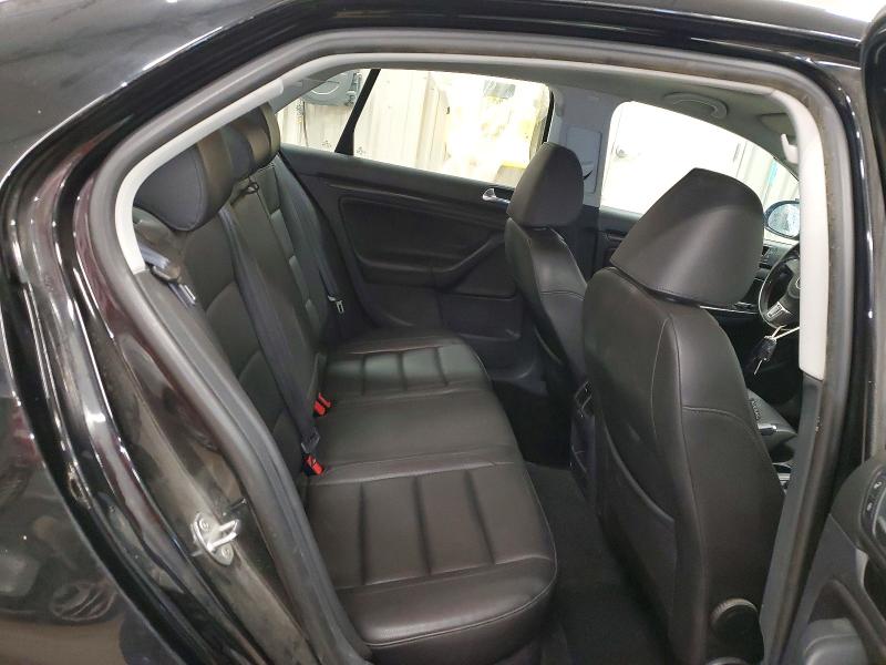 57737556 :رقم المزاد ، 3VWRX7AJ6AM041537 vin ، 2010 Volkswagen Jetta مزاد بيع