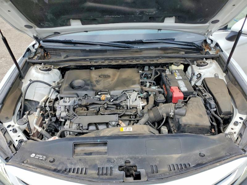 55359756 :رقم المزاد ، 4T1B61HK4JU025153 vin ، 2018 Toyota Camry مزاد بيع