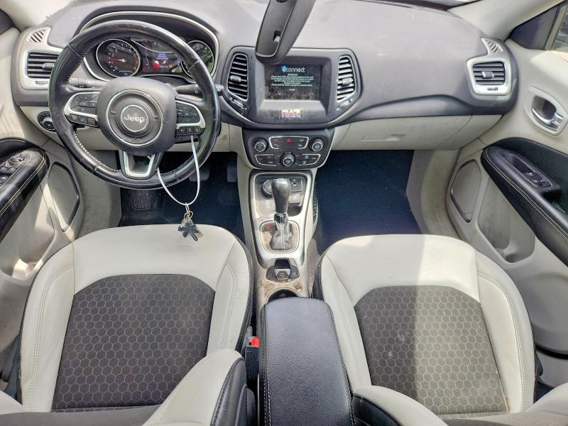 57617676 :رقم المزاد ، 3C4NJDBB3LT217395 vin ، 2020 Jeep Compass مزاد بيع