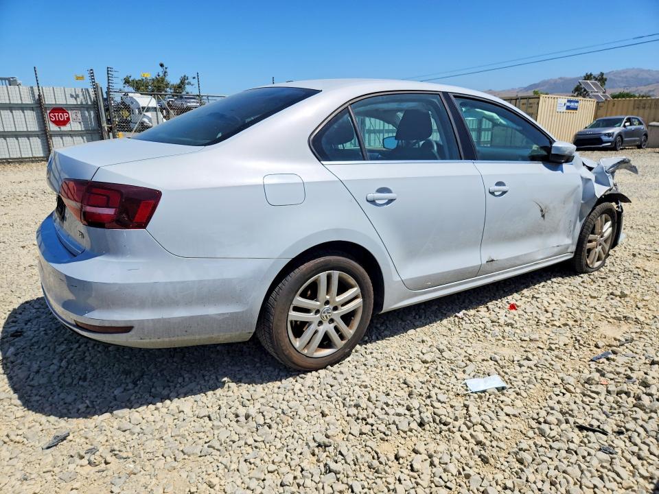 56473126 :رقم المزاد ، 3VW2B7AJ5HM235986 vin ، 2017 Volkswagen Jetta مزاد بيع