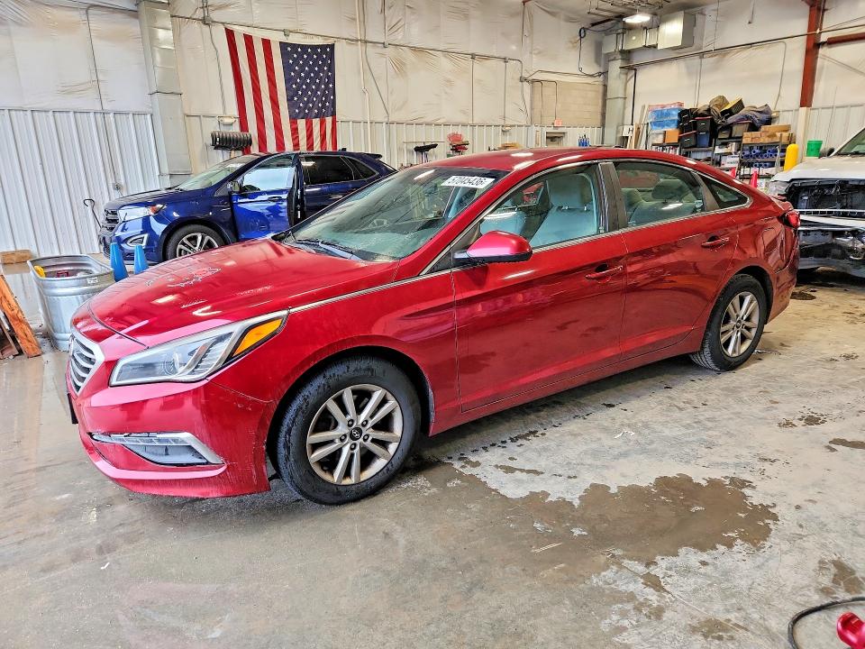 2015 Hyundai Sonata მანქანა იყიდება აუქციონზე, vin: 5NPE24AF5FH077775, აუქციონის ნომერი: 57045436