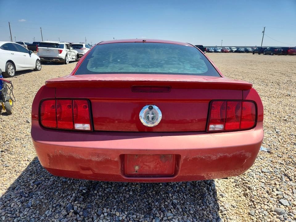 56833376 :رقم المزاد ، 1ZVHT80N985132979 vin ، 2008 Ford Mustang مزاد بيع