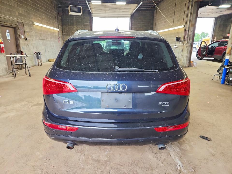 57124696 :رقم المزاد ، WA1LFAFP8CA018762 vin ، 2012 Audi Q5 مزاد بيع