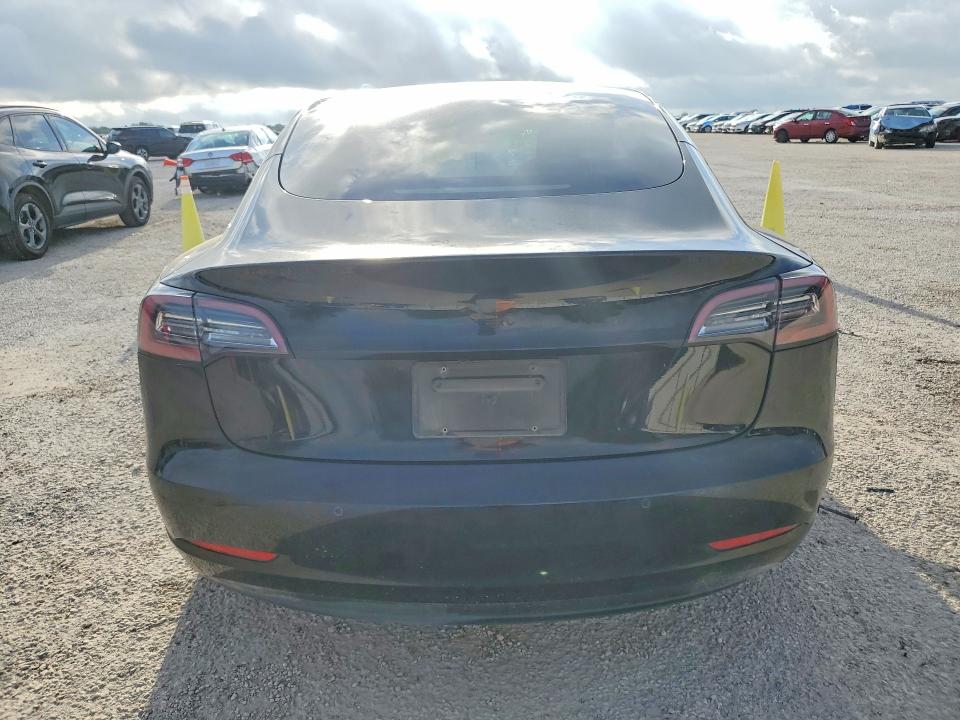 2021 Tesla Model 3 მანქანა იყიდება აუქციონზე, vin: 5YJ3E1EA7MF064467, აუქციონის ნომერი: 56955626