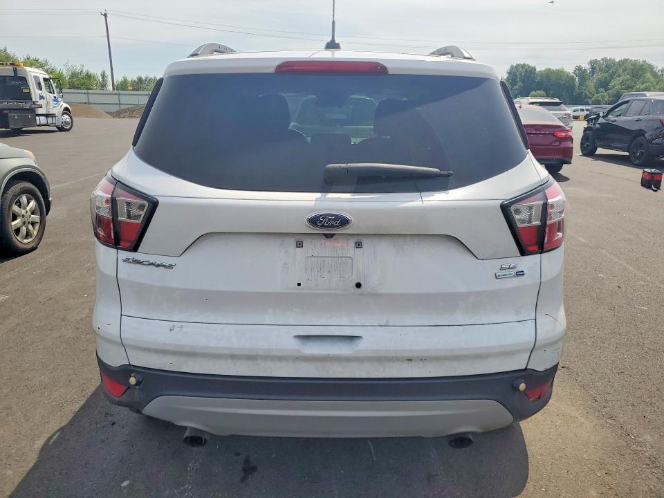 Продажа на аукционе авто 2018 Ford Escape, vin: 1FMCU9GD9JUB74394, номер лота: 58469246