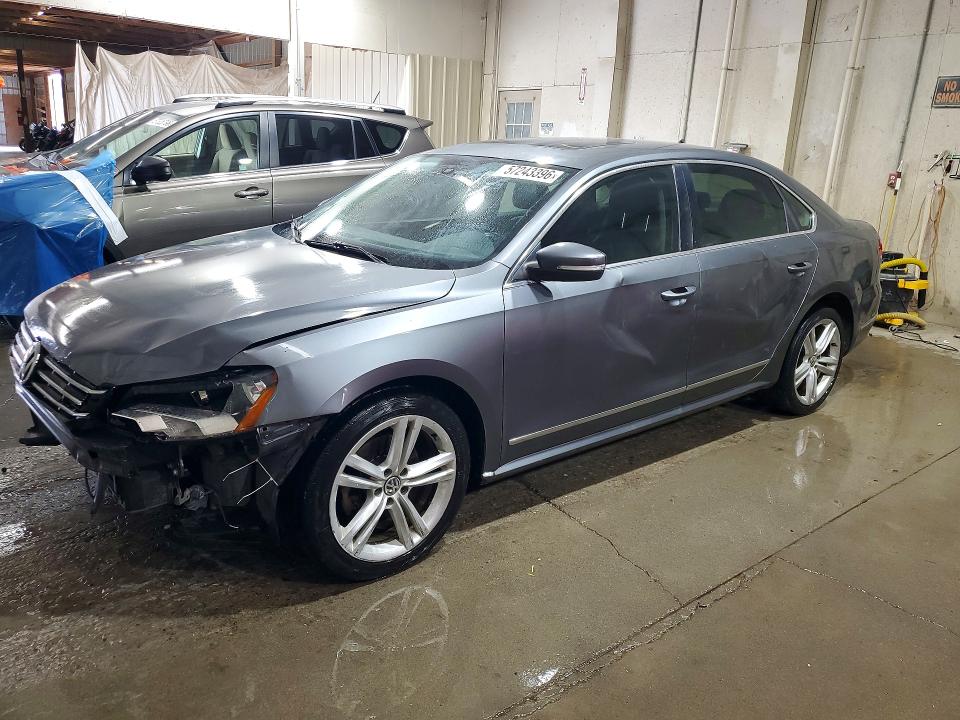 2015 Volkswagen Passat მანქანა იყიდება აუქციონზე, vin: 1VWCV7A32FC086268, აუქციონის ნომერი: 57243396