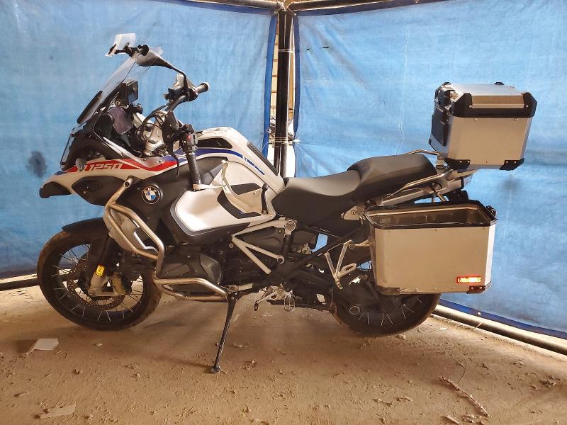 Продажа на аукционе авто 2021 Bmw R 1250, vin: WB10M1309M6D62837, номер лота: 85604785