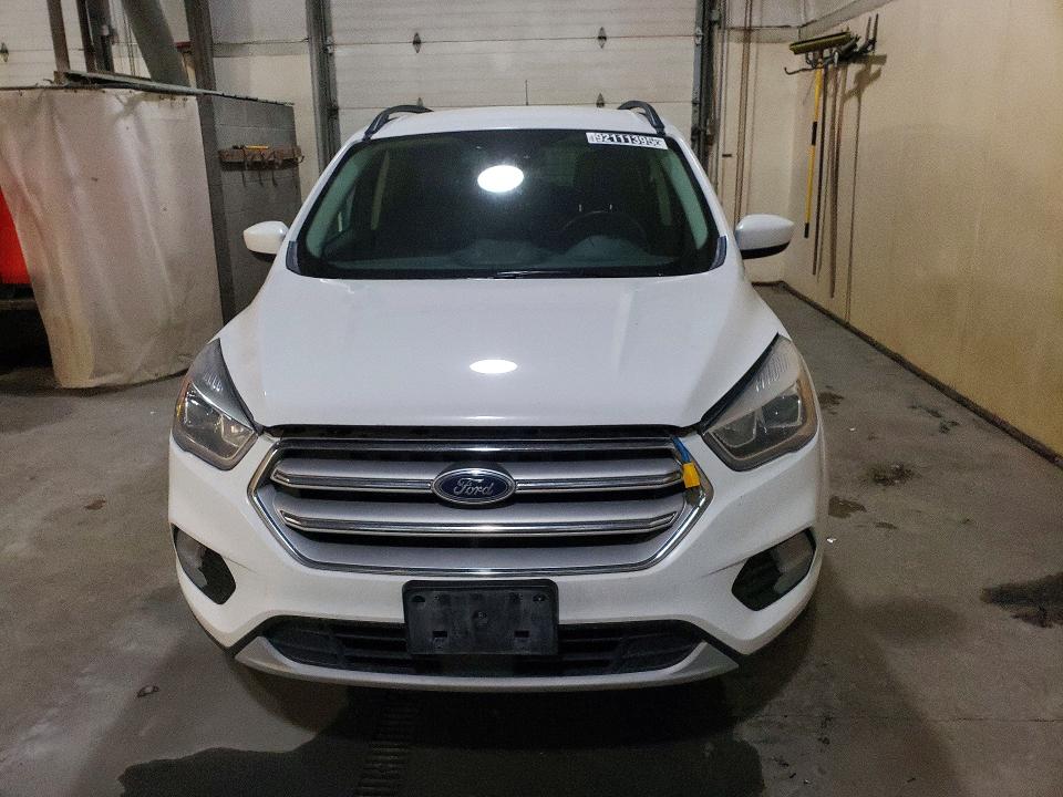 Продаж на аукціоні авто 2018 Ford Escape, vin: 1FMCU9HD5JUC89217, номер лоту: 92111395