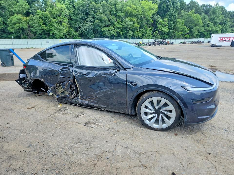 2026 Tesla Model Y მანქანა იყიდება აუქციონზე, vin: 7SAYGDEDXTA609183, აუქციონის ნომერი: 56503286