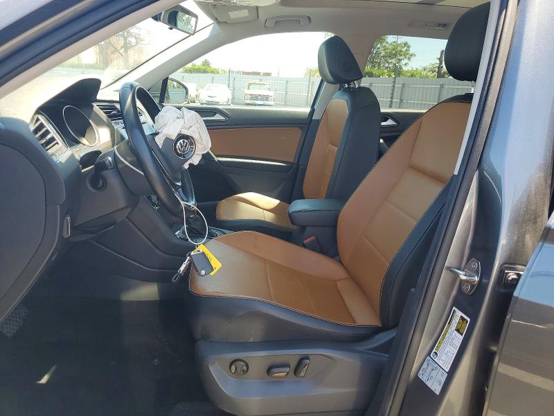 57746126 :رقم المزاد ، 3VV2B7AX8JM131331 vin ، 2018 Volkswagen Tiguan مزاد بيع