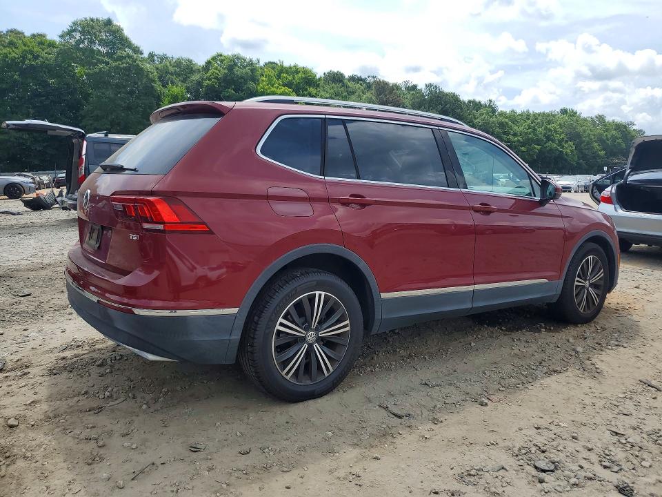 57028916 :رقم المزاد ، 3VV3B7AX6JM133440 vin ، 2018 Volkswagen Tiguan مزاد بيع