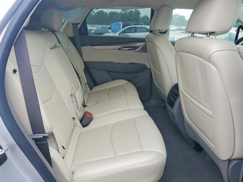 57705396 :رقم المزاد ، 1GYKNCRS3LZ142725 vin ، 2020 Cadillac Xt5 مزاد بيع