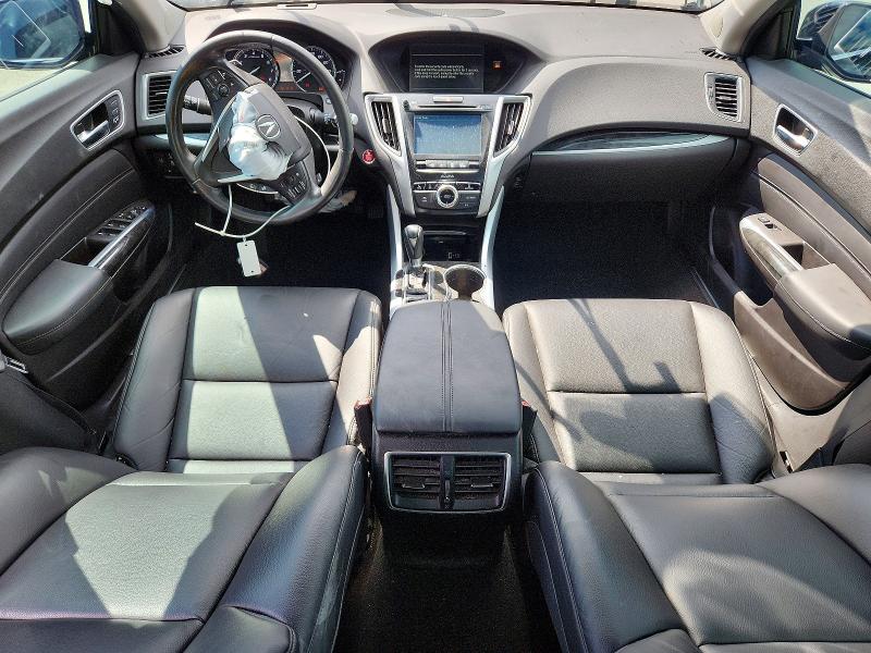 57065066 :رقم المزاد ، 19UUB1F33JA009551 vin ، 2018 Acura Tlx مزاد بيع