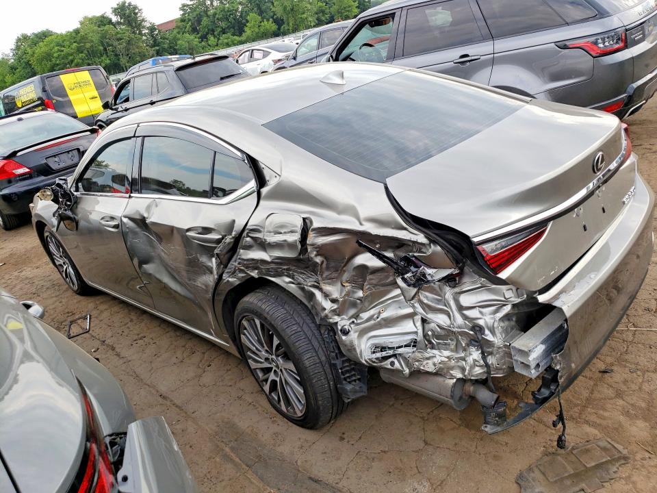 2019 Lexus Es მანქანა იყიდება აუქციონზე, vin: 58ABZ1B16KU038410, აუქციონის ნომერი: 58749406