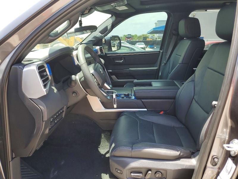 57558646 :رقم المزاد ، 5TFNC5DB1SX109342 vin ، 2025 Toyota Tundra مزاد بيع
