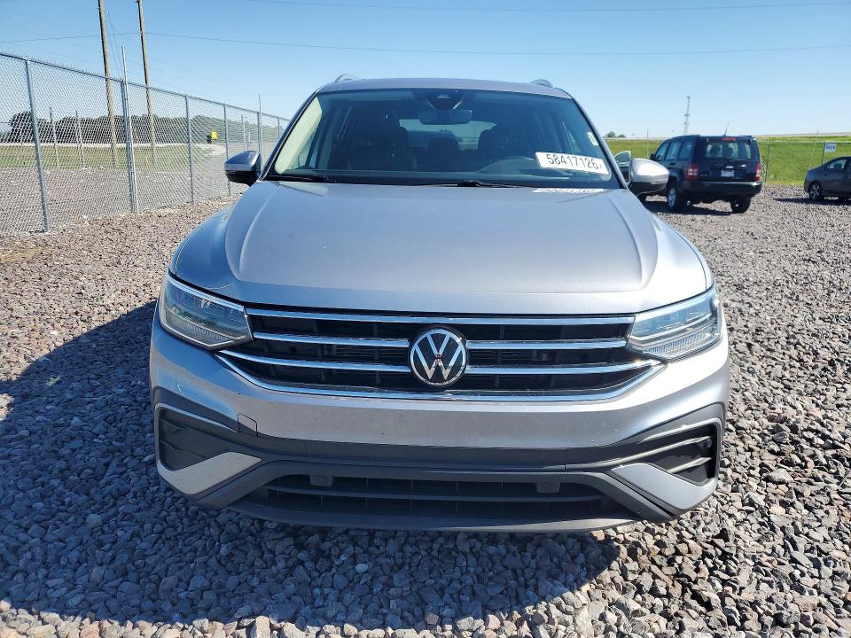 58417126 :رقم المزاد ، 3VVNB7AX7PM128846 vin ، 2023 Volkswagen Tiguan مزاد بيع