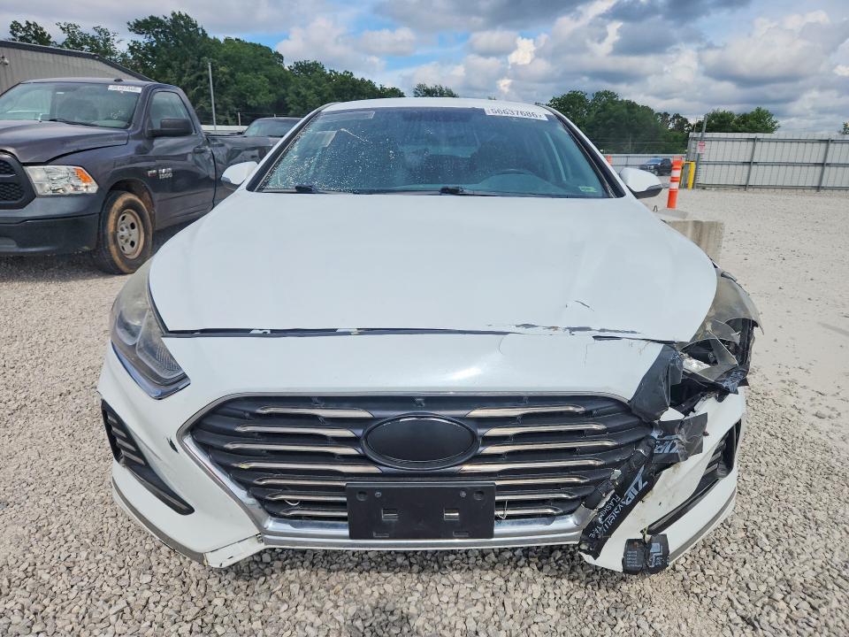 56637686 :رقم المزاد ، 5NPE34AF7JH629265 vin ، 2018 Hyundai Sonata مزاد بيع