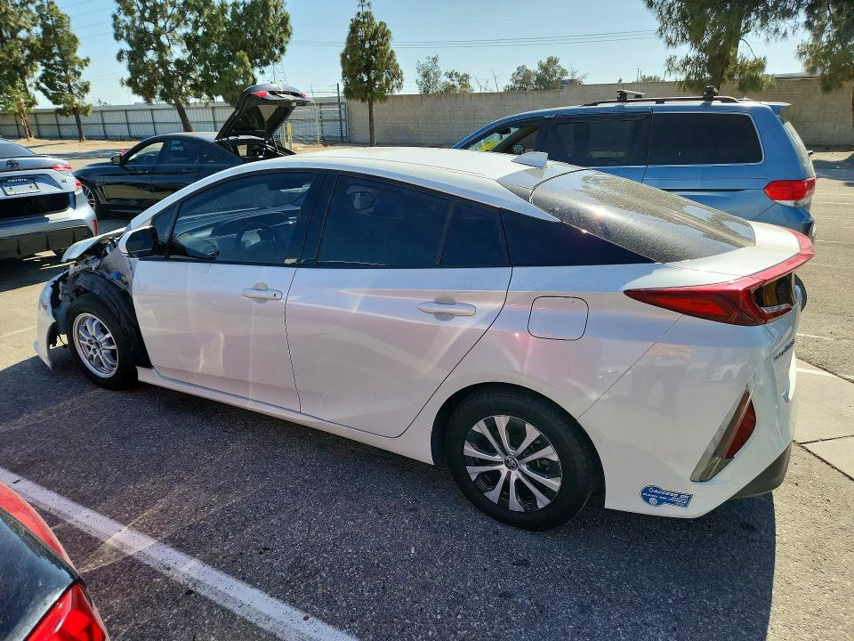 55637836 :رقم المزاد ، JTDKARFP9L3163151 vin ، 2020 Toyota Prius Prime مزاد بيع