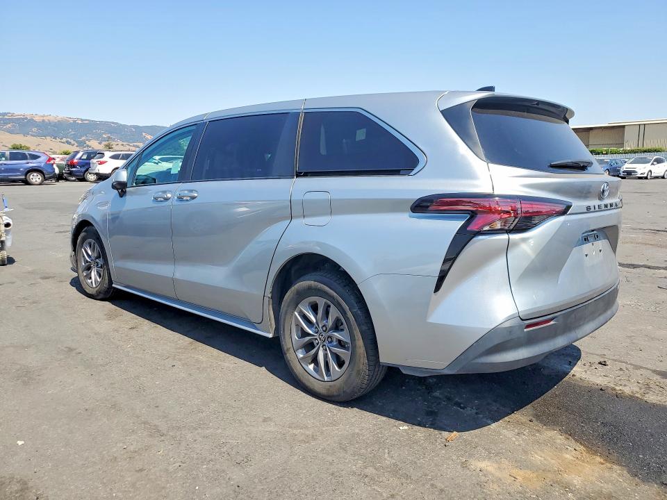 Продаж на аукціоні авто 2022 Toyota Sienna, vin: 5TDKRKEC6NS100704, номер лоту: 58207806